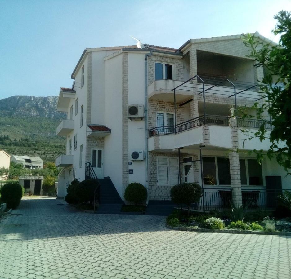 Apartman Luka Kaštela Buitenkant foto