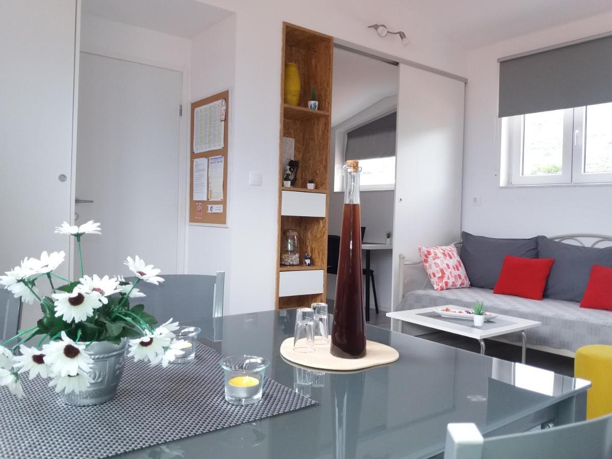 Apartman Luka Kaštela Buitenkant foto