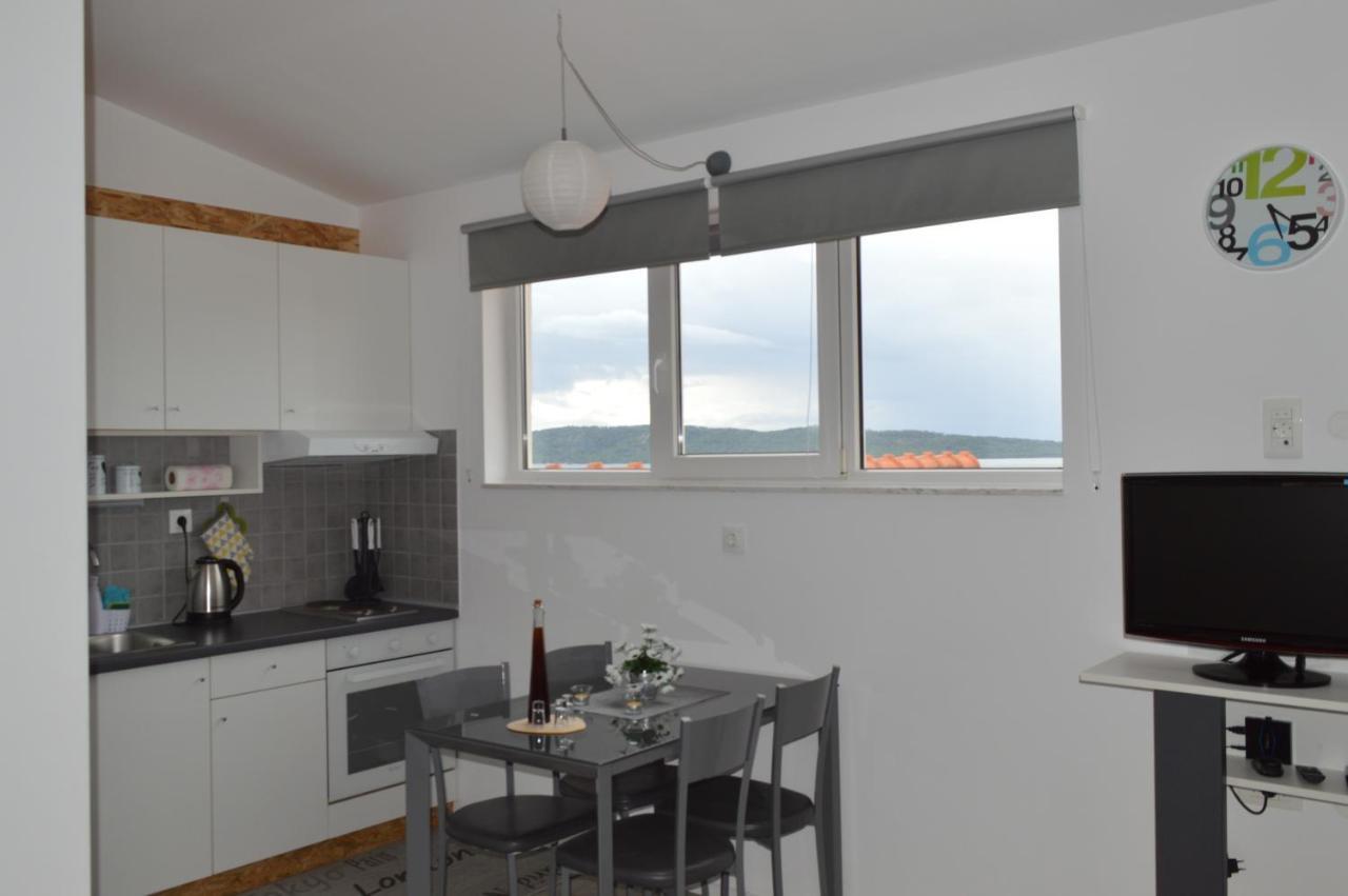 Apartman Luka Kaštela Buitenkant foto