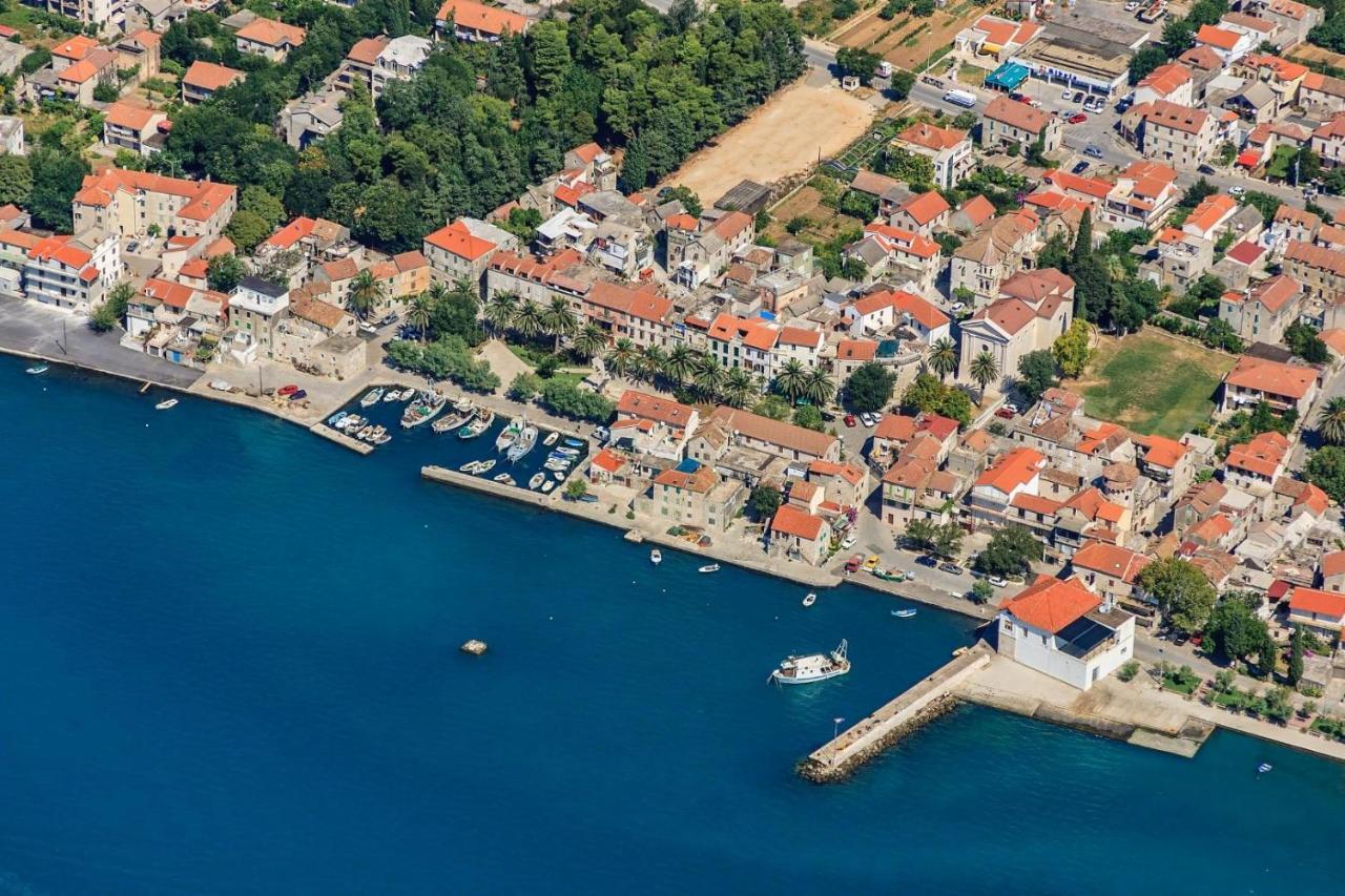 Apartman Luka Kaštela Buitenkant foto