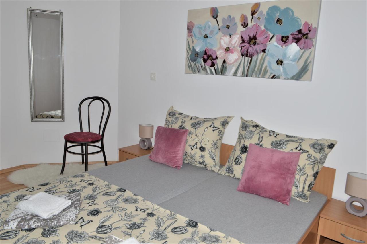 Apartman Luka Kaštela Buitenkant foto