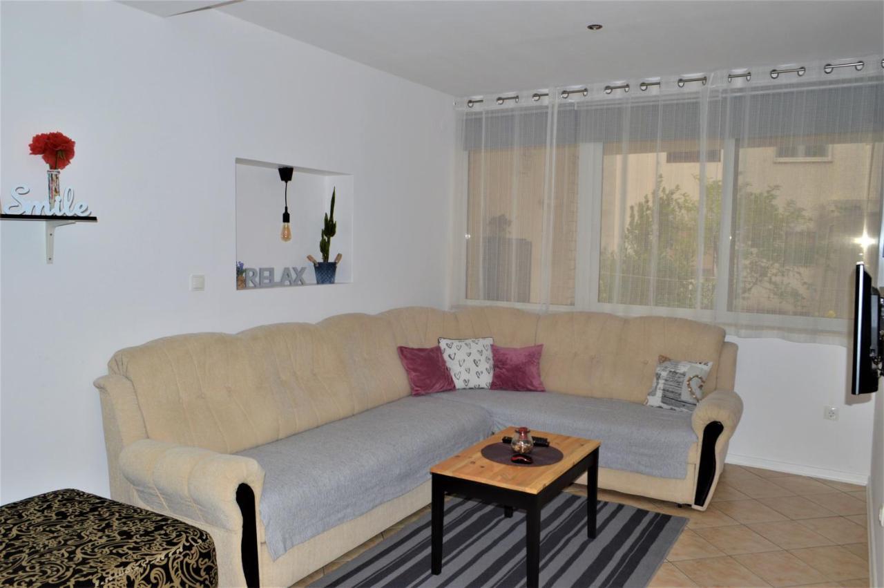 Apartman Luka Kaštela Buitenkant foto